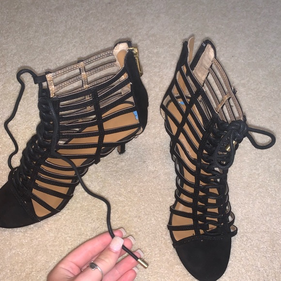 Heels - Picture 1 of 1